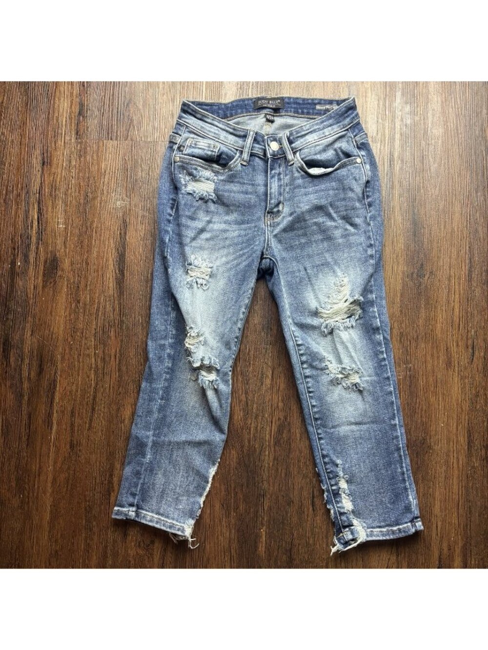 Judy Blue Skinny Fit Capri Jeans Destroyed Medium Wash JB82269MD Size 0/24